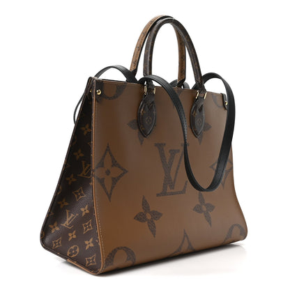 Reverse Monogram Giant Onthego MM