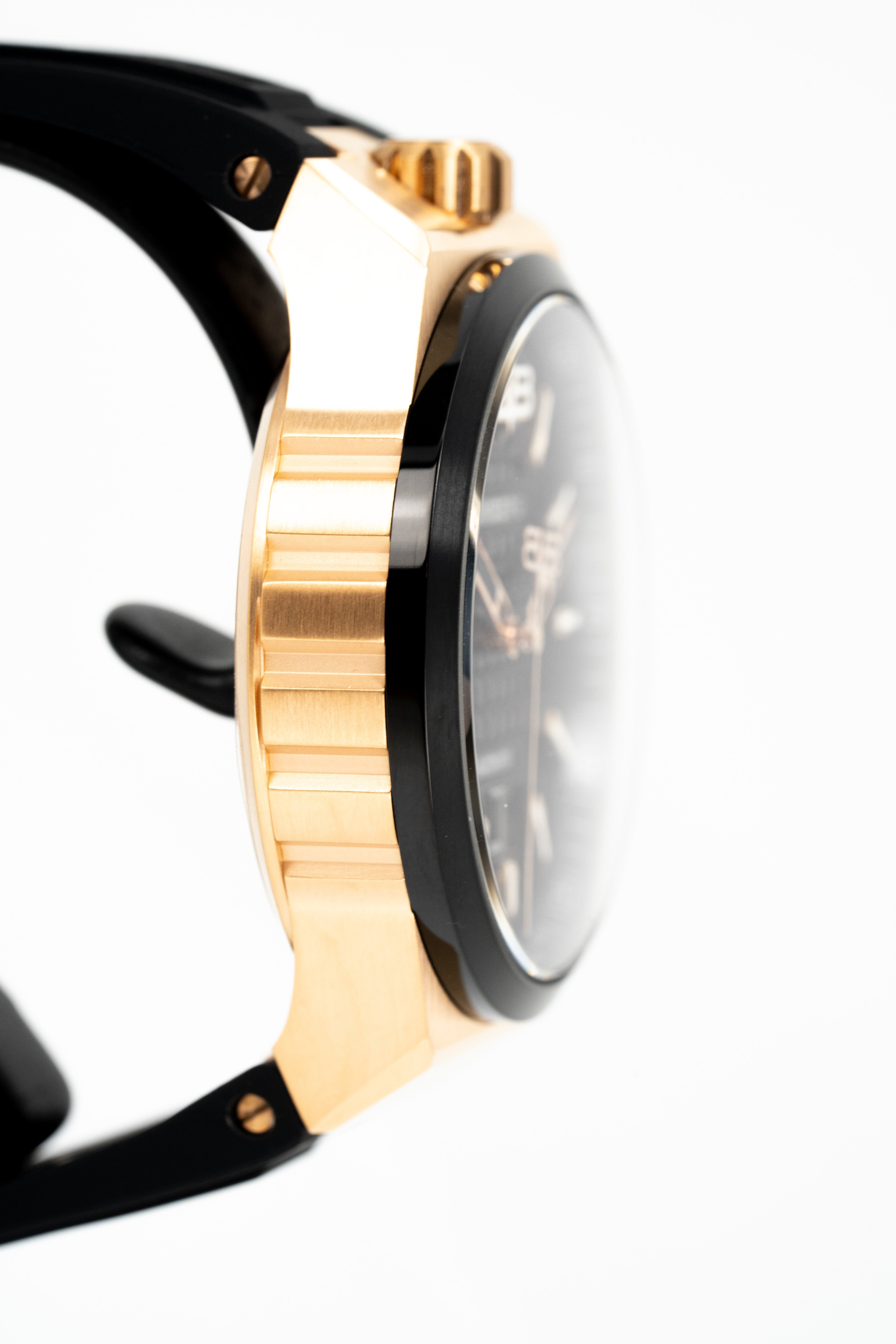 Bomberg Men's Watch BOLT-68 Neo Automatic Shanghai Metropolis