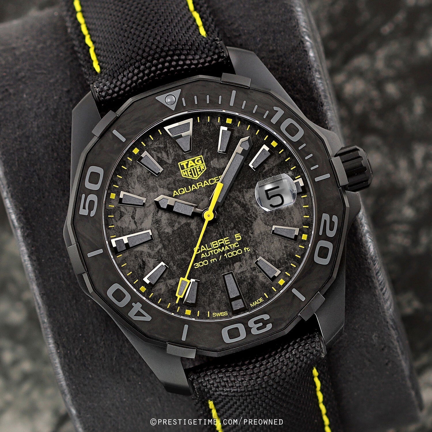 Tag Heuer Aquaracer Carbon Dial Watch for Men - WBD218B.FC6446