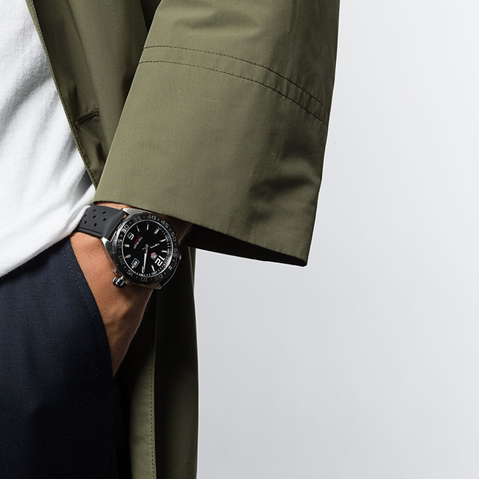 Tag Heuer Formula 1 Quartz Black Dial Black Rubber Strap Watch for Men - WAZ1110.FT8023