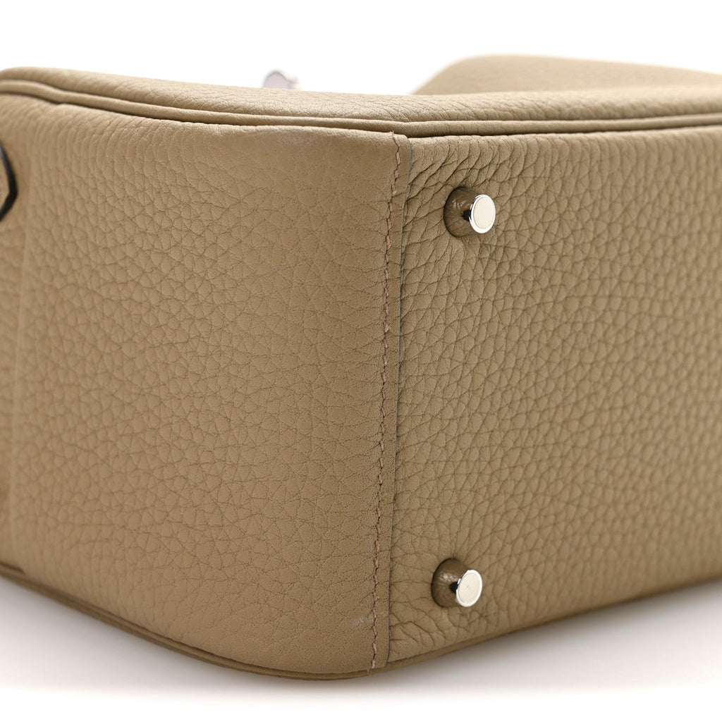 Taurillon Clemence Mini Lindy 20 Beige Marfa