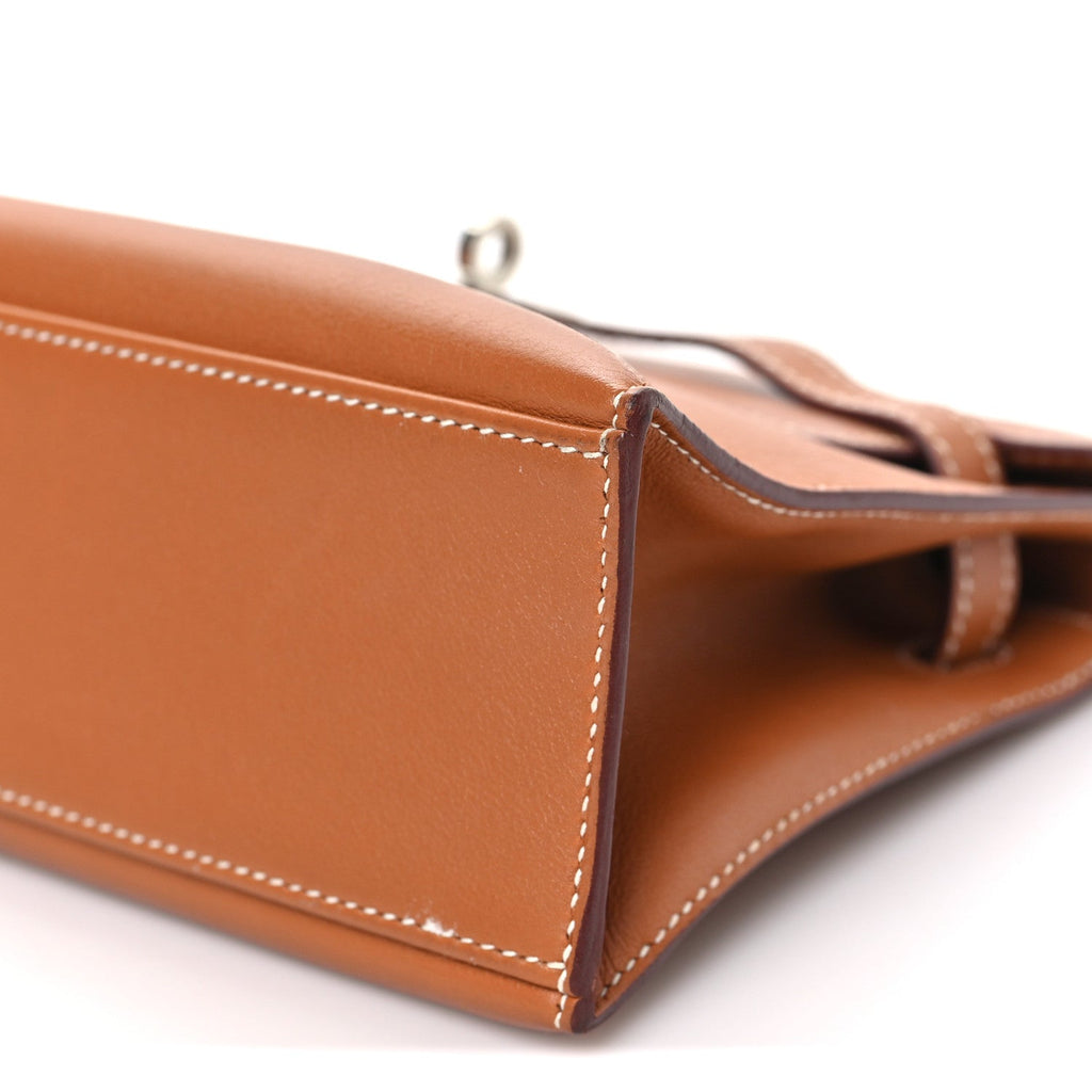 Swift Kelly Pochette Clutch Gold