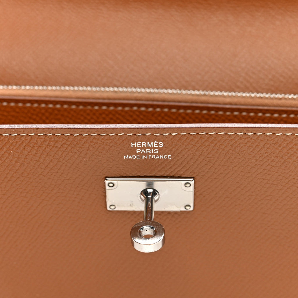 Epsom Kelly Longue Wallet Gold
