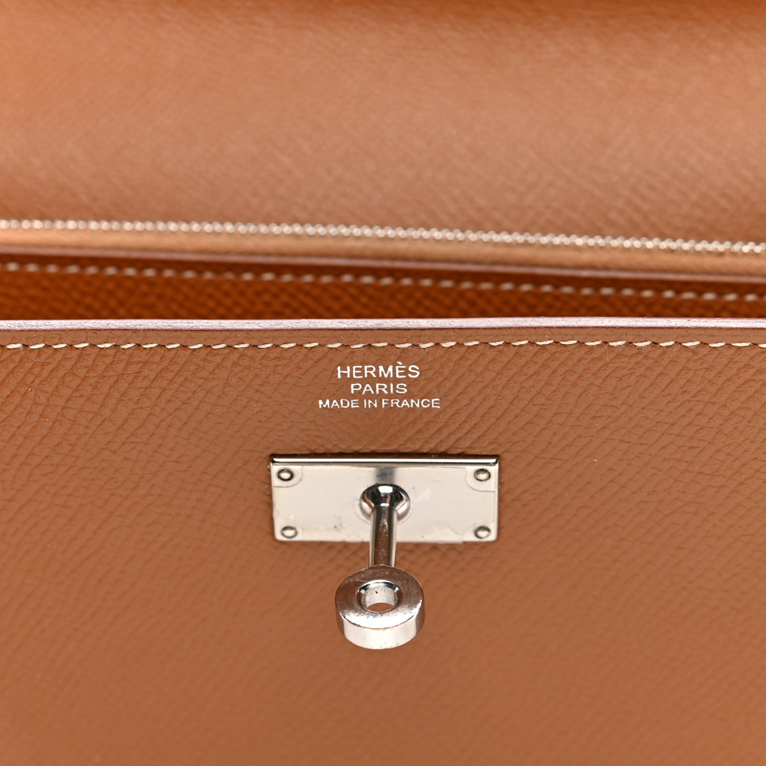 Epsom Kelly Longue Wallet Gold