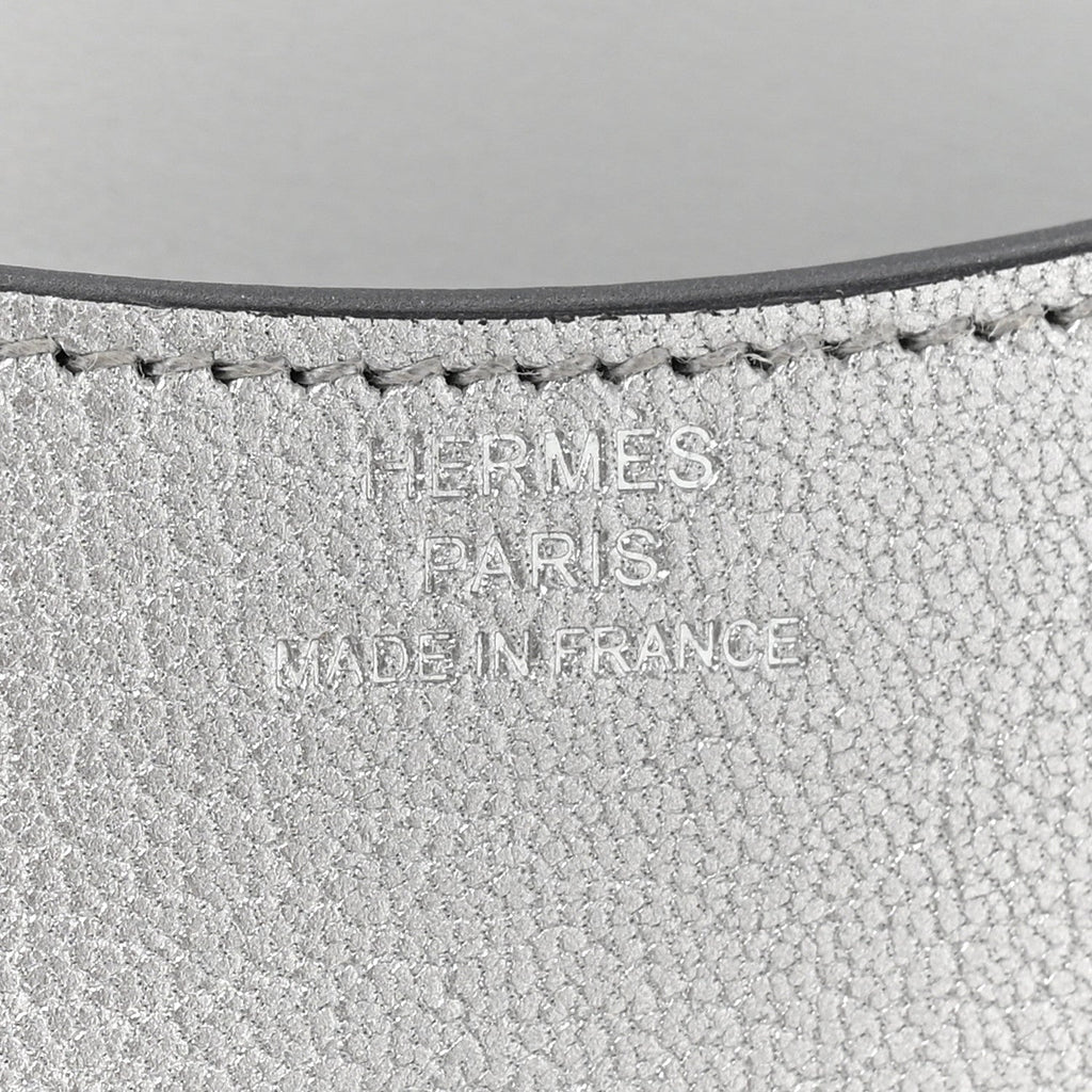 Metallic Chevre Chamkilight Constance Slim Wallet Argent