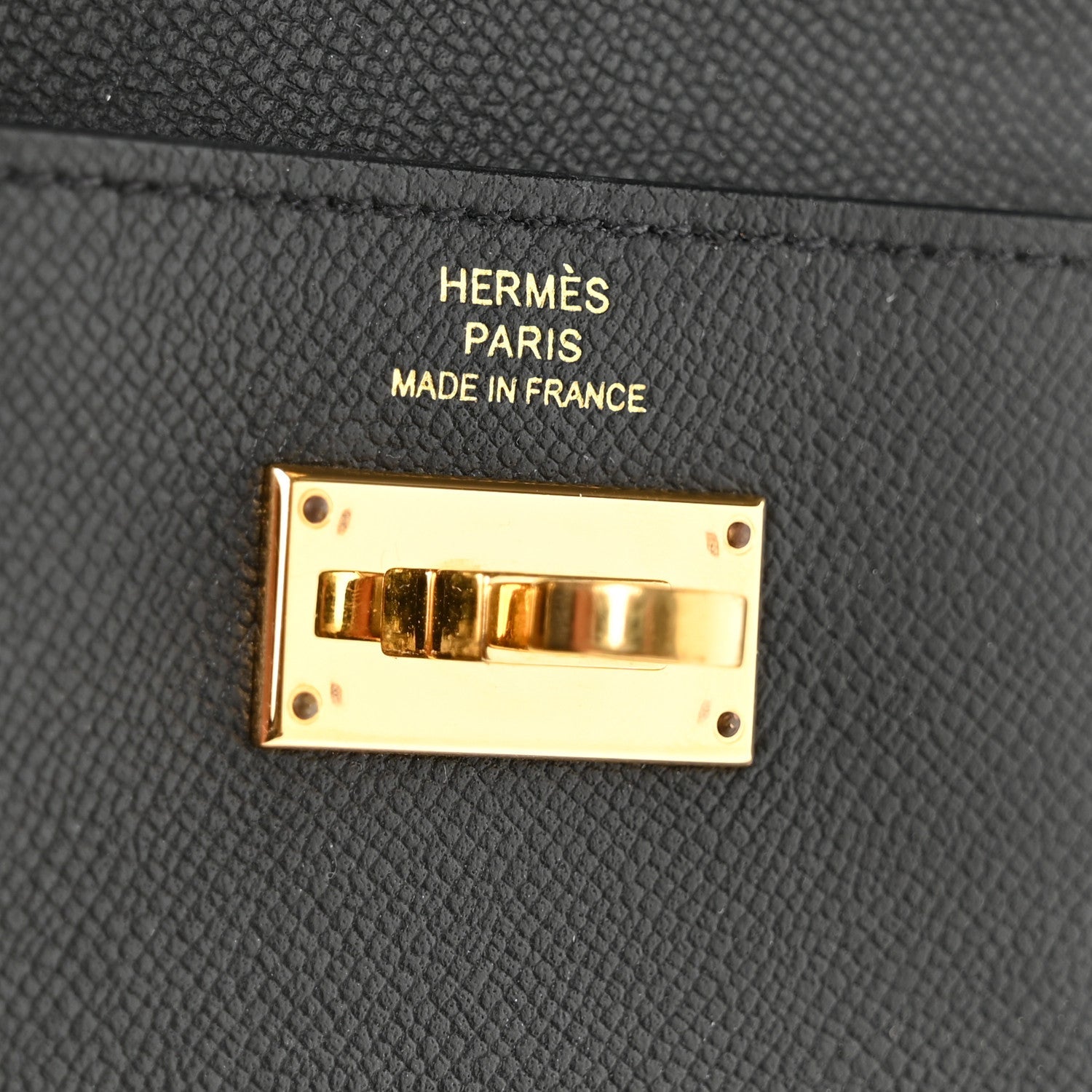 Veau Madame Kelly Pocket Compact Wallet Black