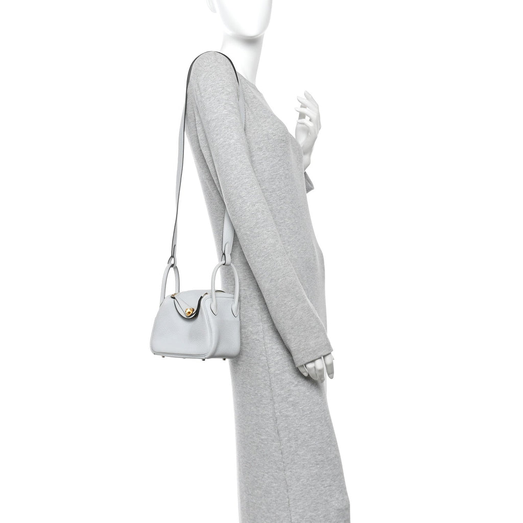 Taurillon Clemence Mini Lindy 20 Bleu Pale