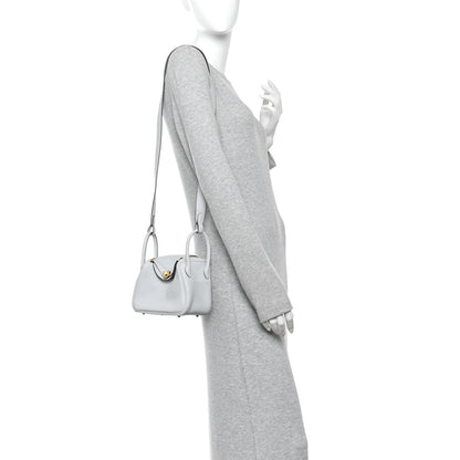Taurillon Clemence Mini Lindy 20 Bleu Pale