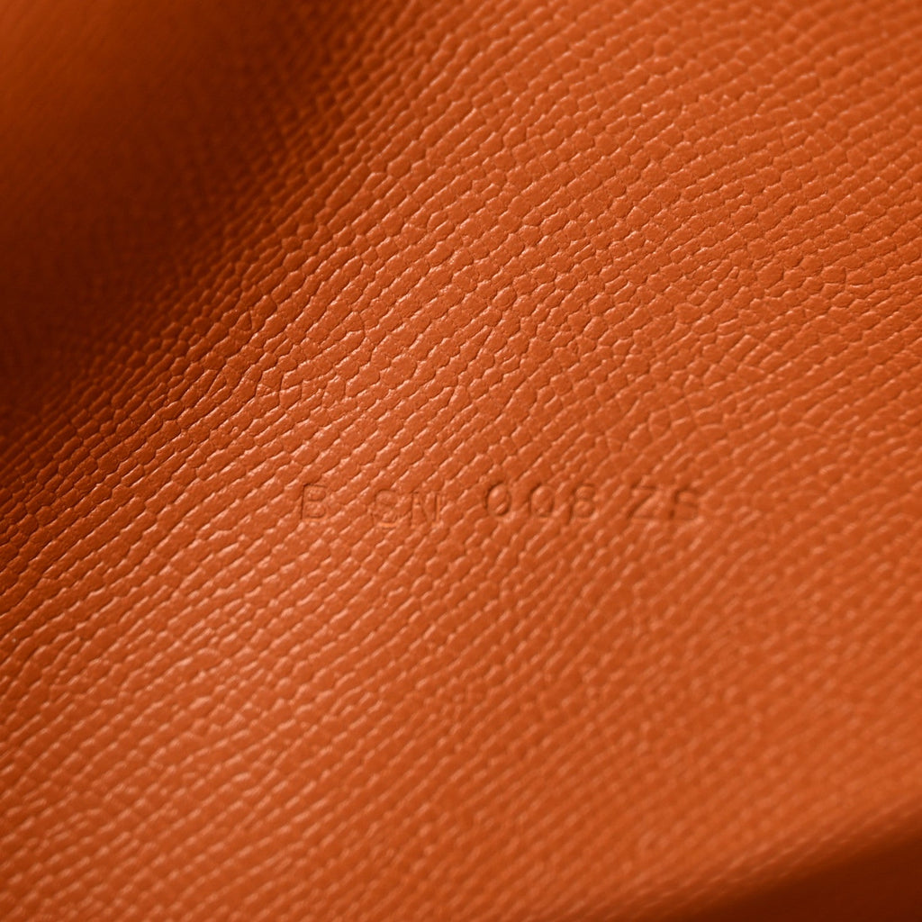 Madame Calfskin Kelly Pocket Long Wallet Gold
