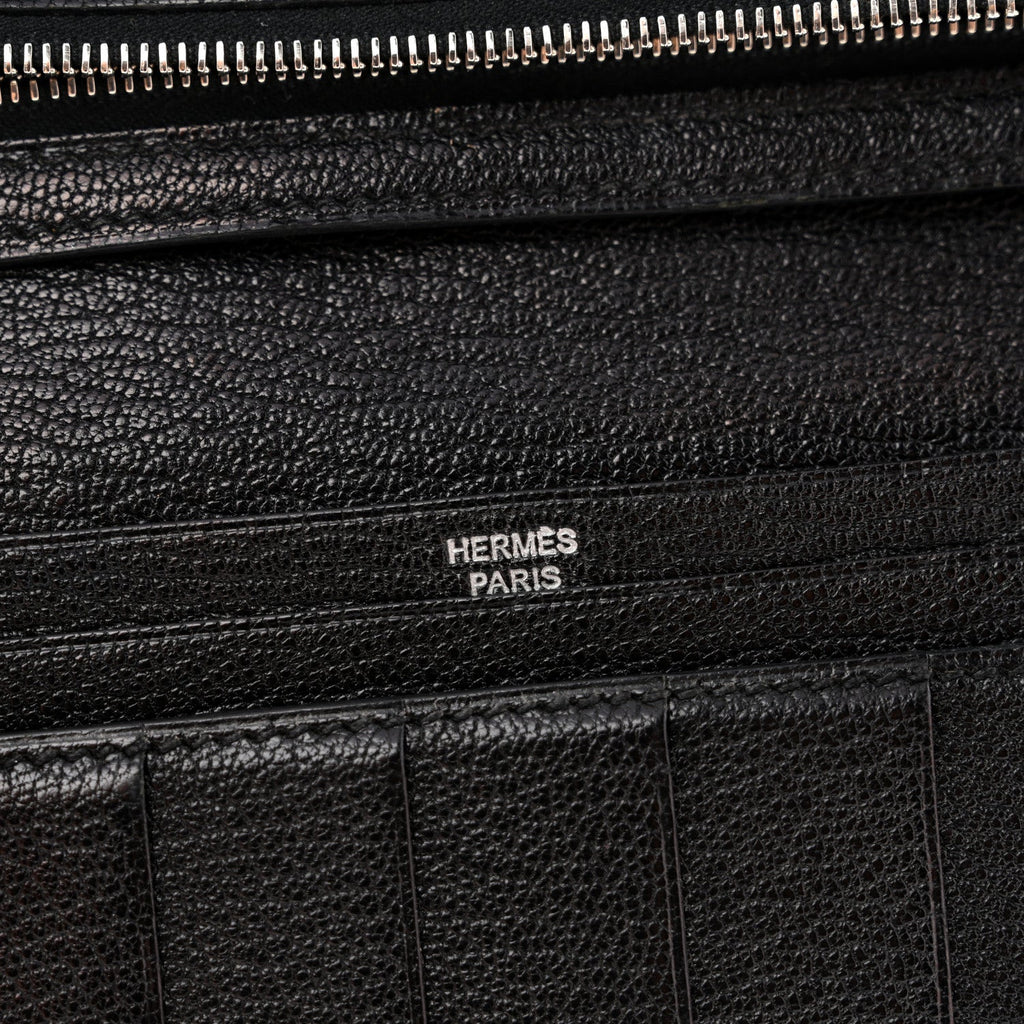 Chevre Mysore Bearn Gusset Wallet Black