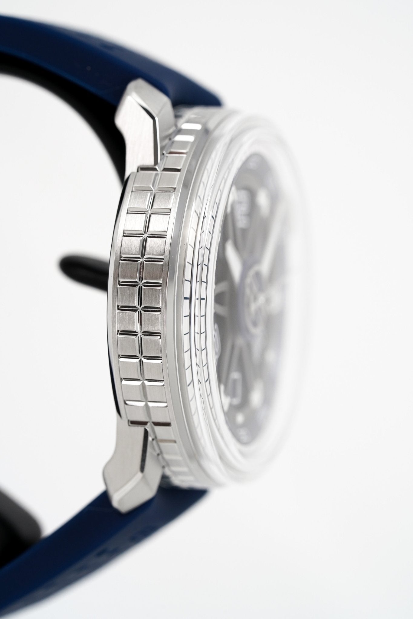 Bomberg Watch BB-01 Automatic Blue