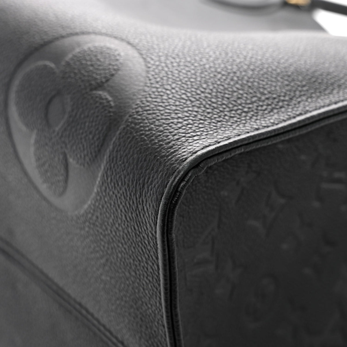 Empreinte Monogram Giant Onthego GM Black