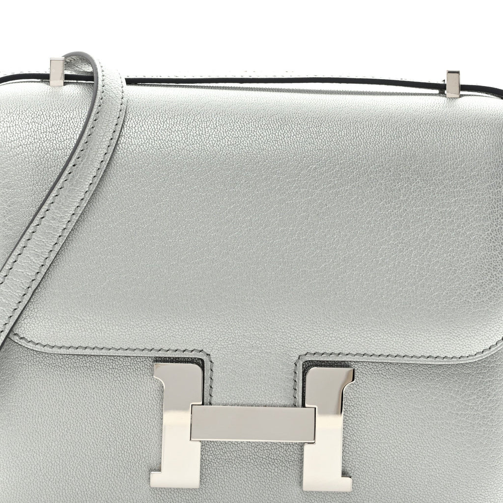 Metallic Chevre Chamkilight Constance 18 Argent