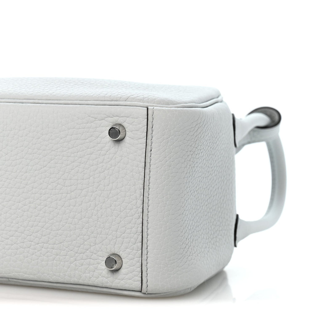 Taurillon Clemence Mini Lindy 20 Bleu Pale