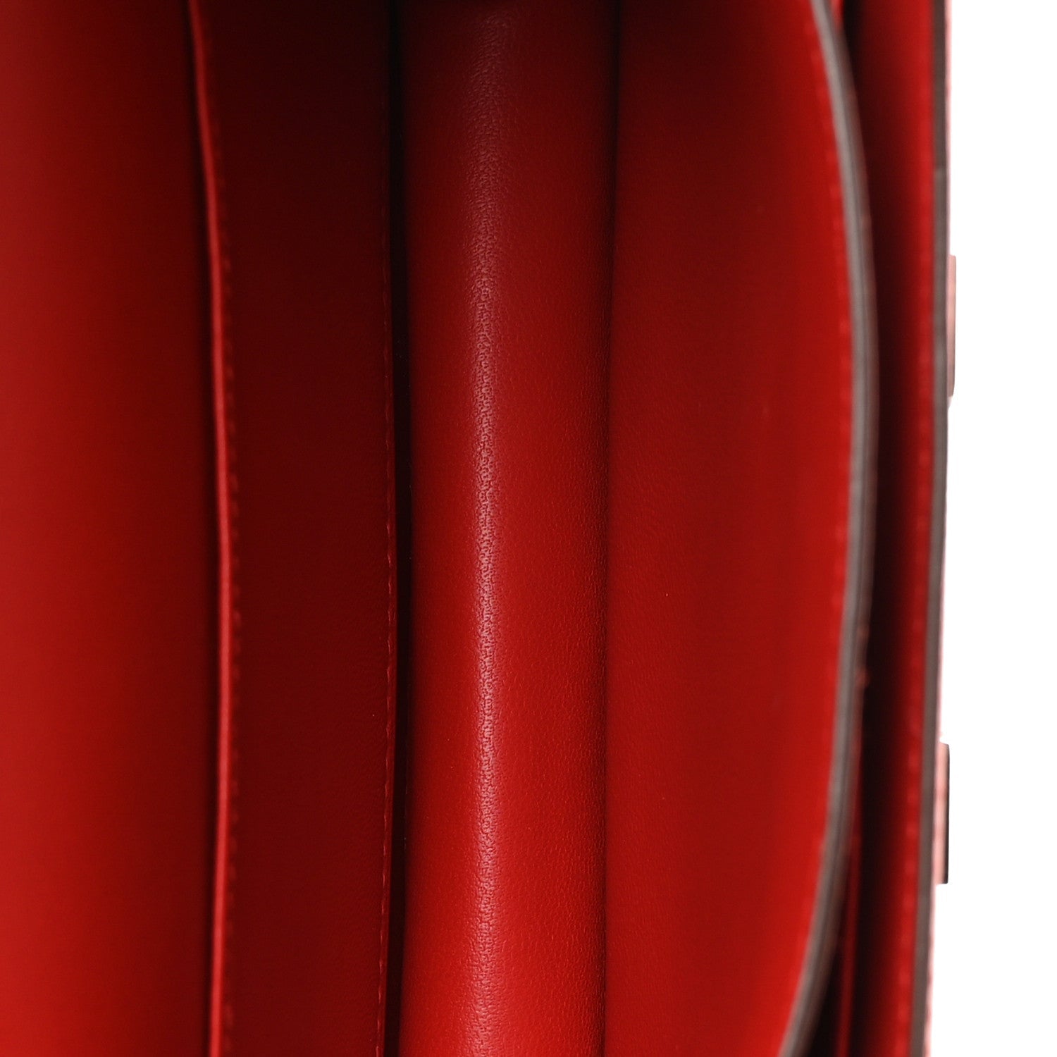 Epsom Enamel Constance 18 Rouge de Coeur Mauve Sylvestre