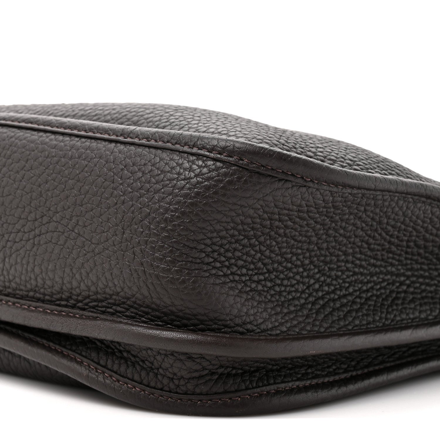 Taurillon Clemence Evelyne III PM Ebene