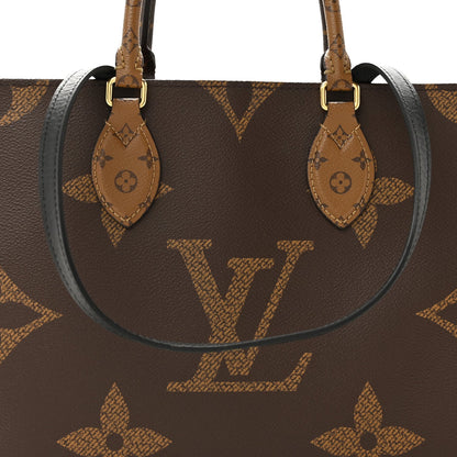 Reverse Monogram Giant Onthego MM