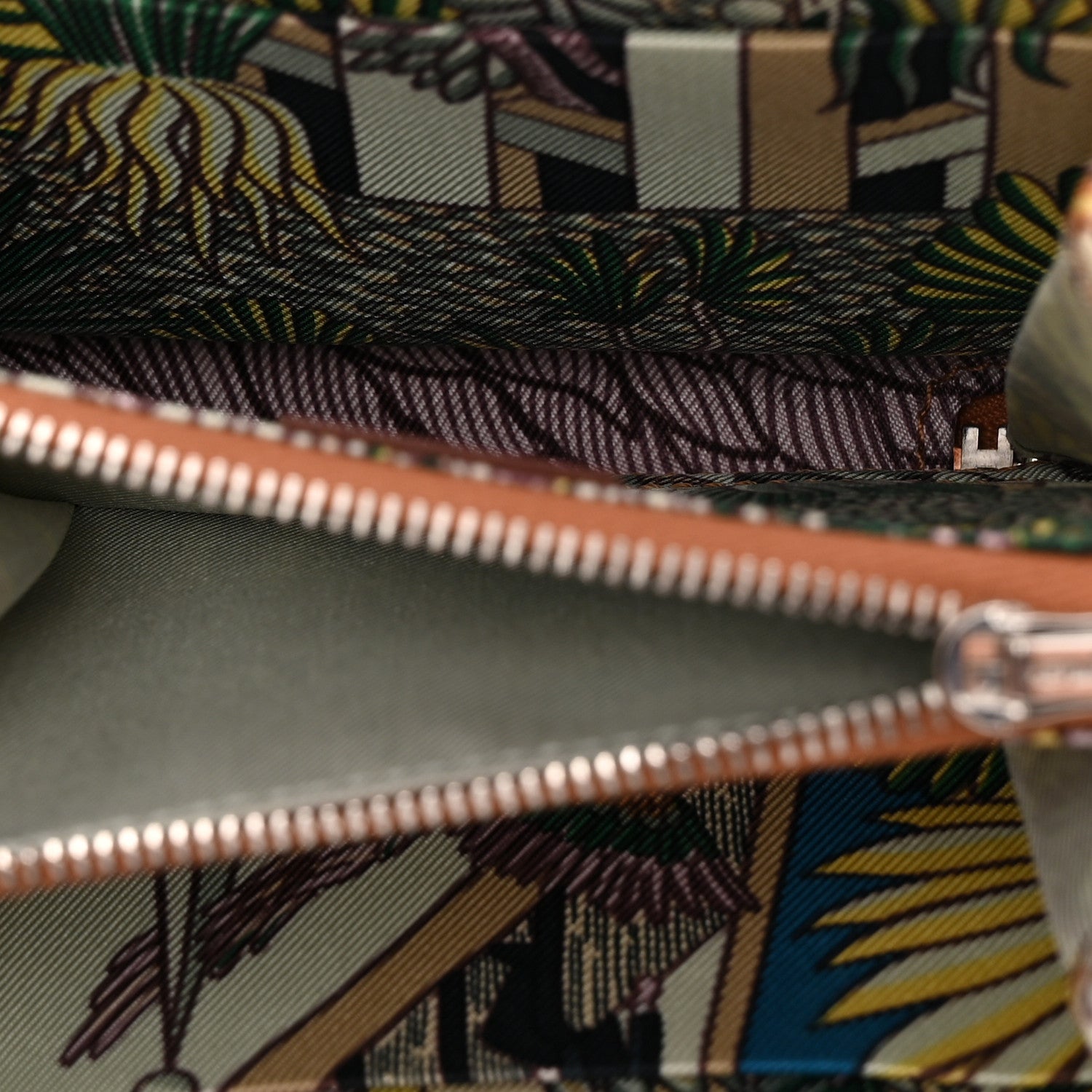 Evercolor Barenia Silk'In Compact Wallet Gold