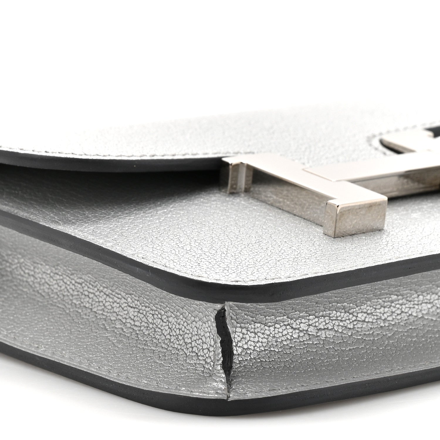 Metallic Chevre Chamkilight Constance Slim Wallet Argent