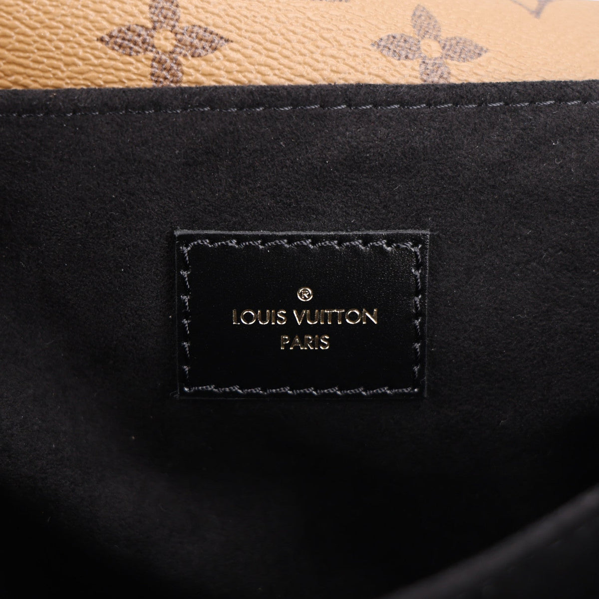 Reverse Monogram Pochette Metis