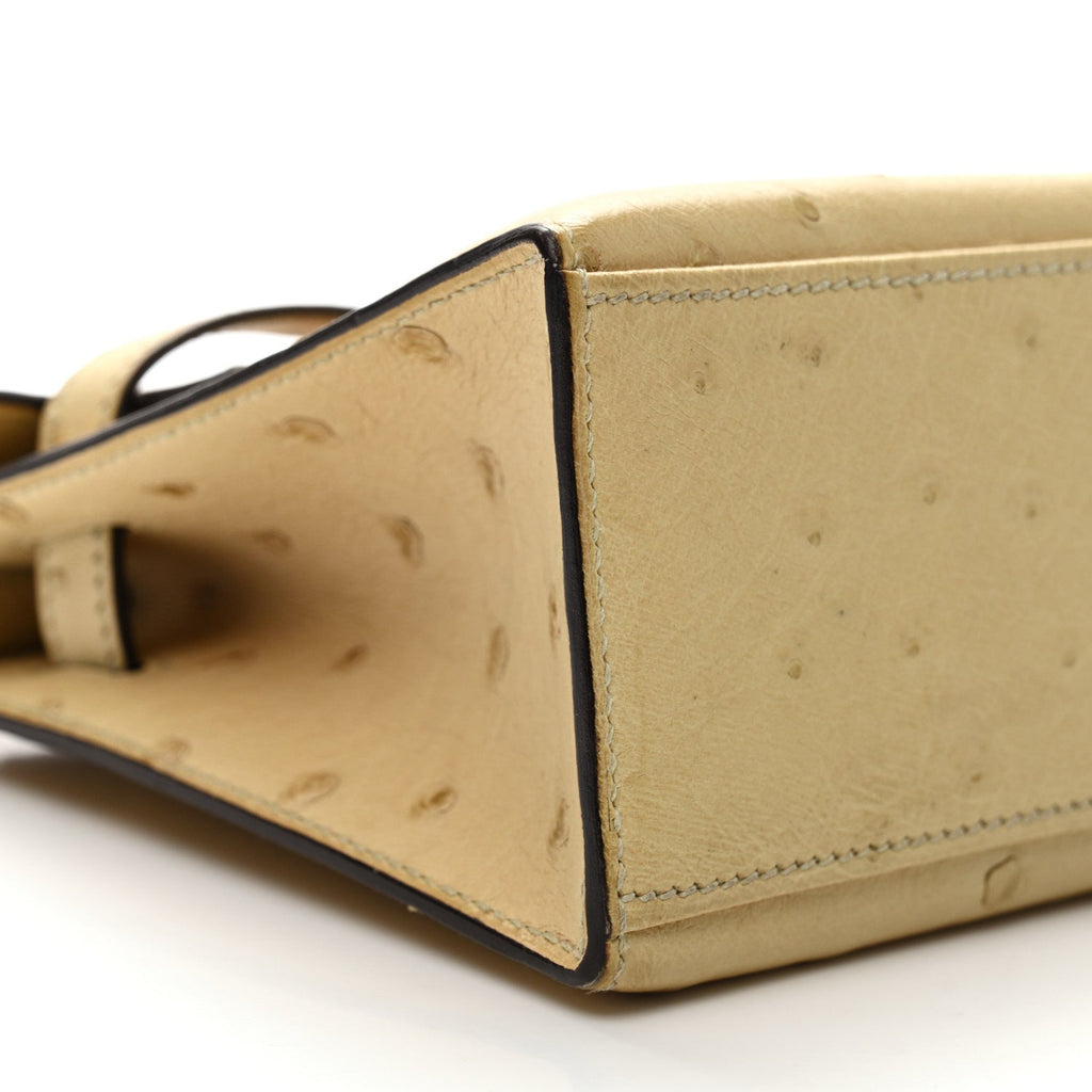 Ostrich Kelly Pochette Clutch Parchemin