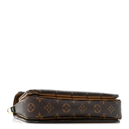 Reverse Monogram Pochette Metis