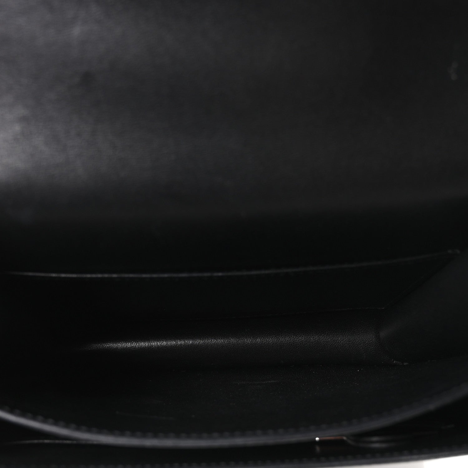 Epsom Constance 18 Black