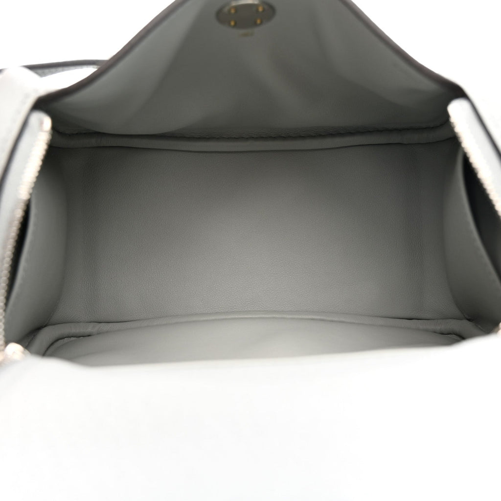 Taurillon Clemence Mini Lindy 20 Bleu Pale