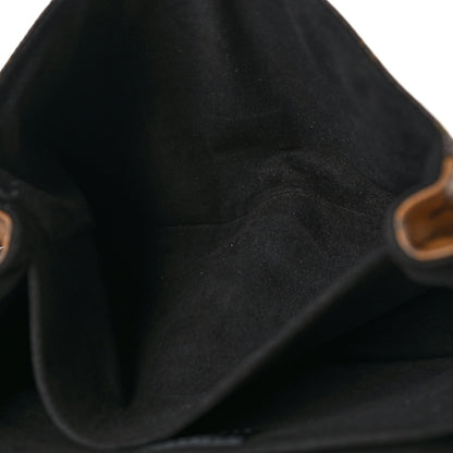 Reverse Monogram Pochette Metis