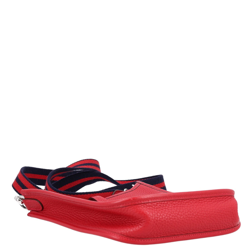 Taurillon Clemence Amazone Evelyne TPM Rouge Casaque Bleu Saphir