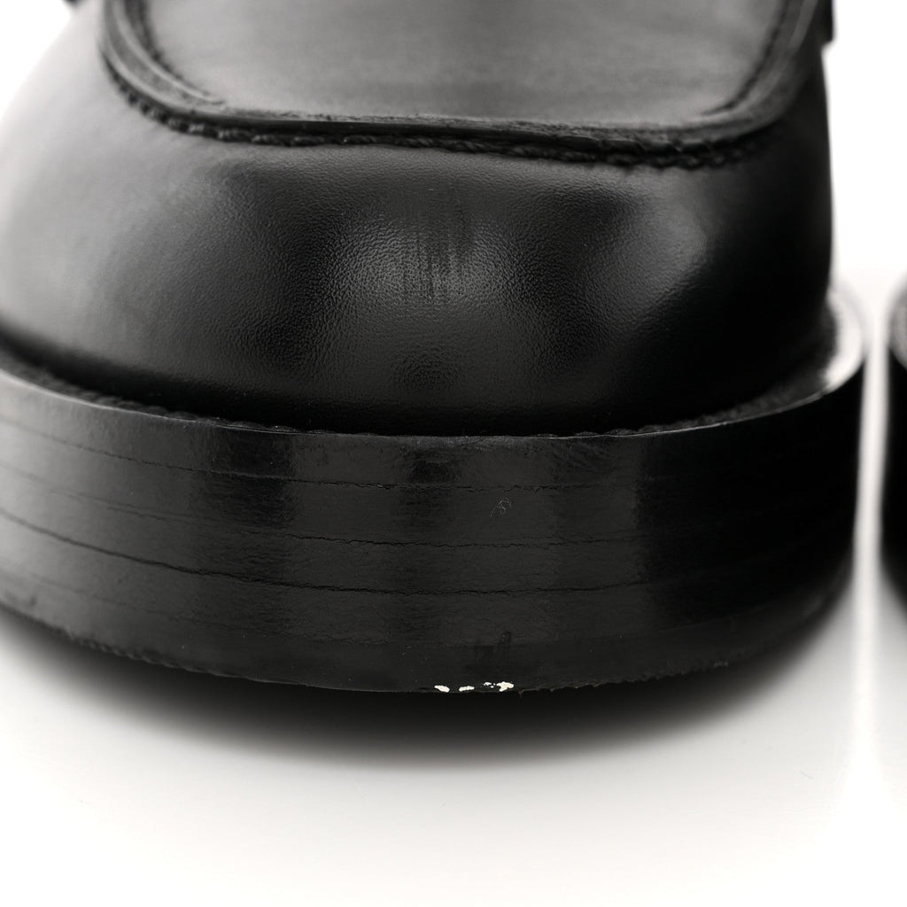 Calfskin Womens Hot Loafer 38 Black