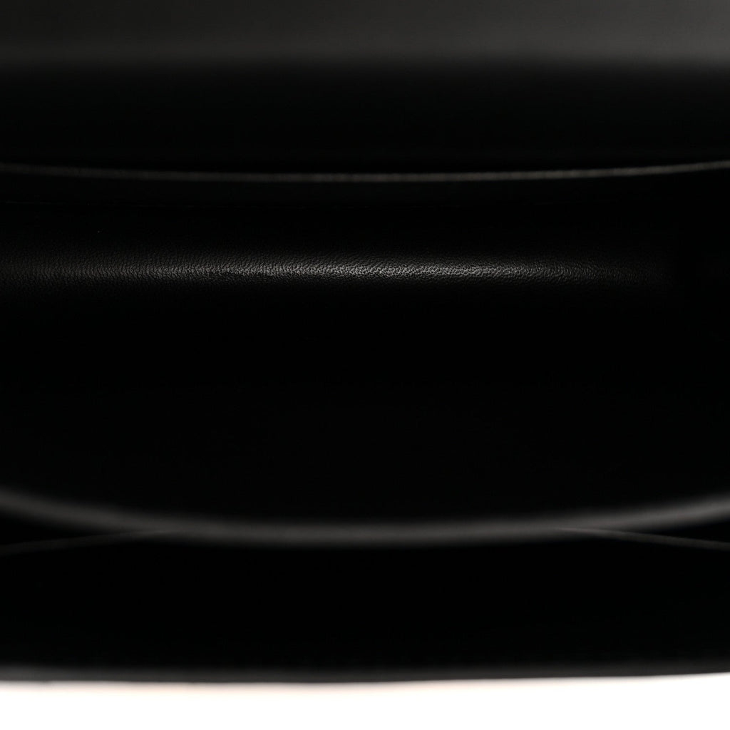 Epsom Constance 18 Black