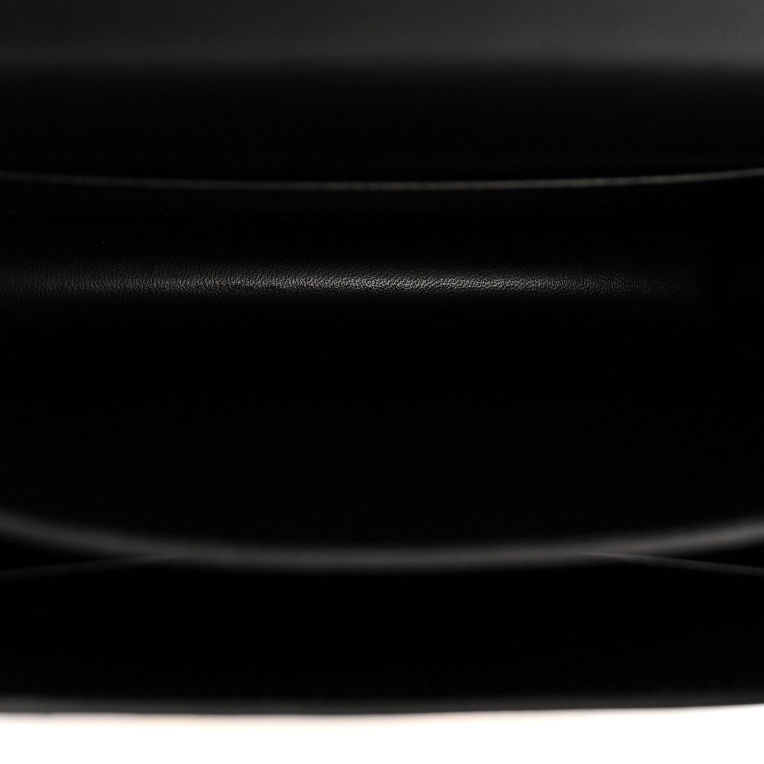 Epsom Constance 18 Black