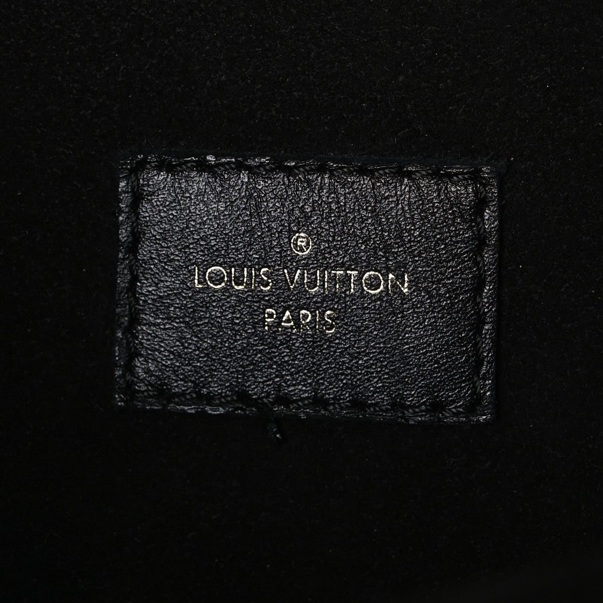 Reverse Monogram Pochette Metis