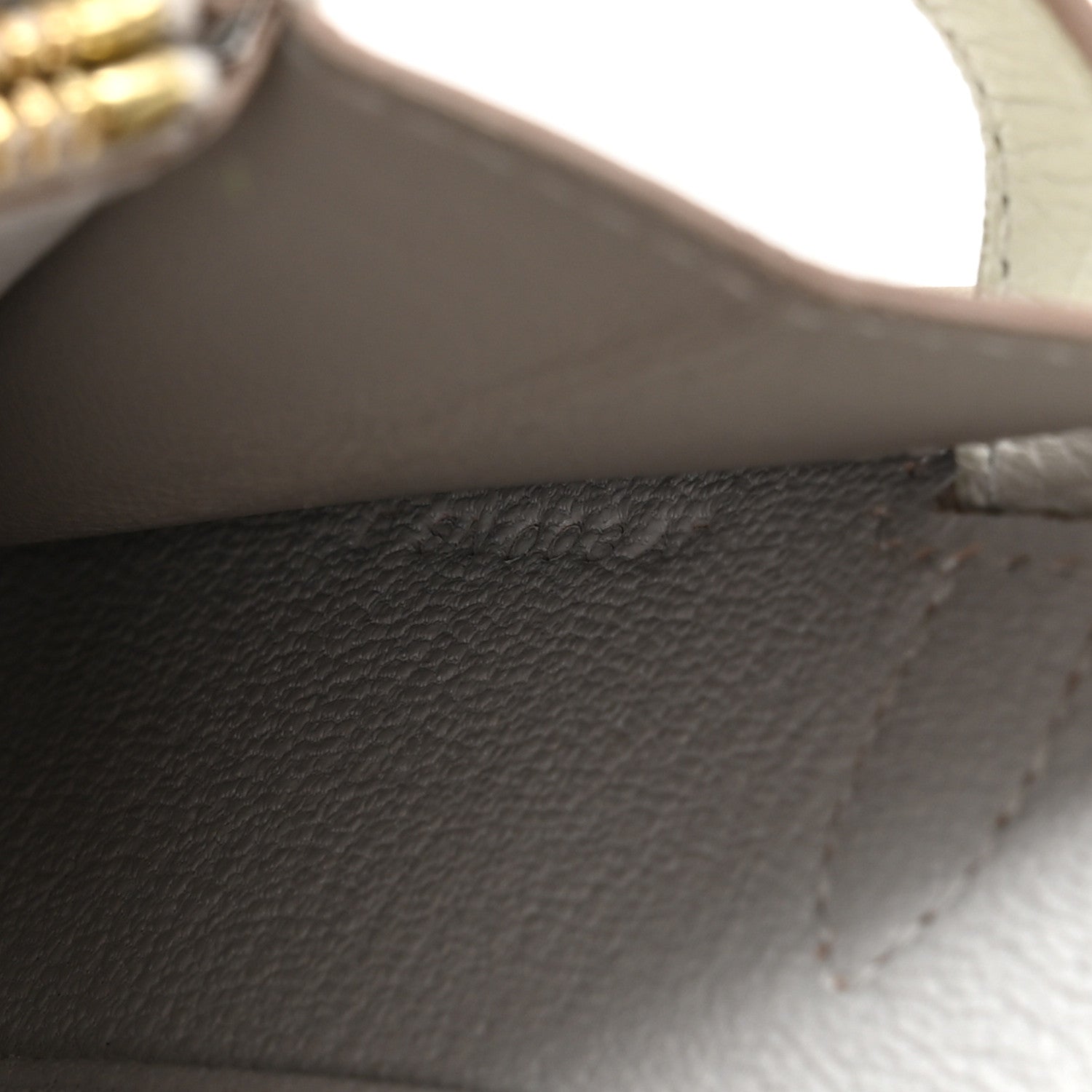 Ostrich Kelly Wallet To Go Gris Perle