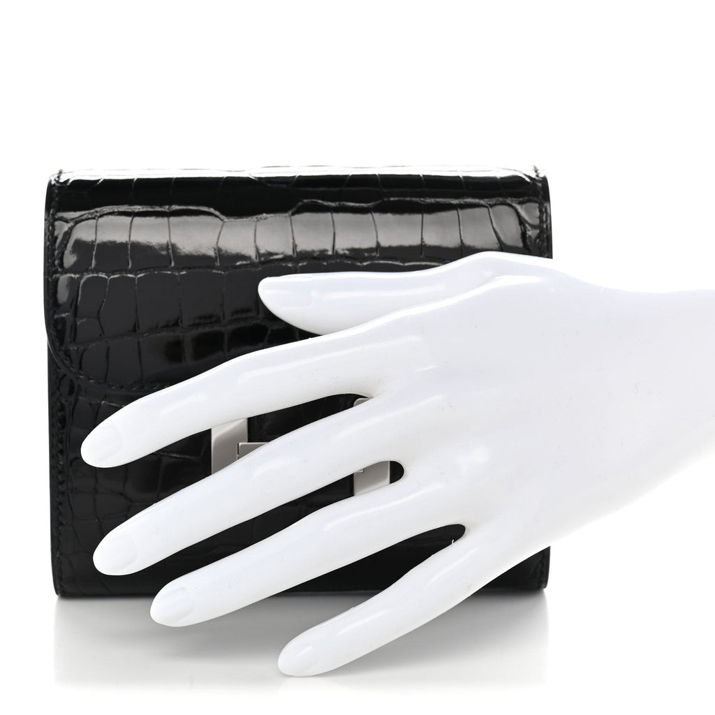 Shiny Alligator Constance Short Wallet Black