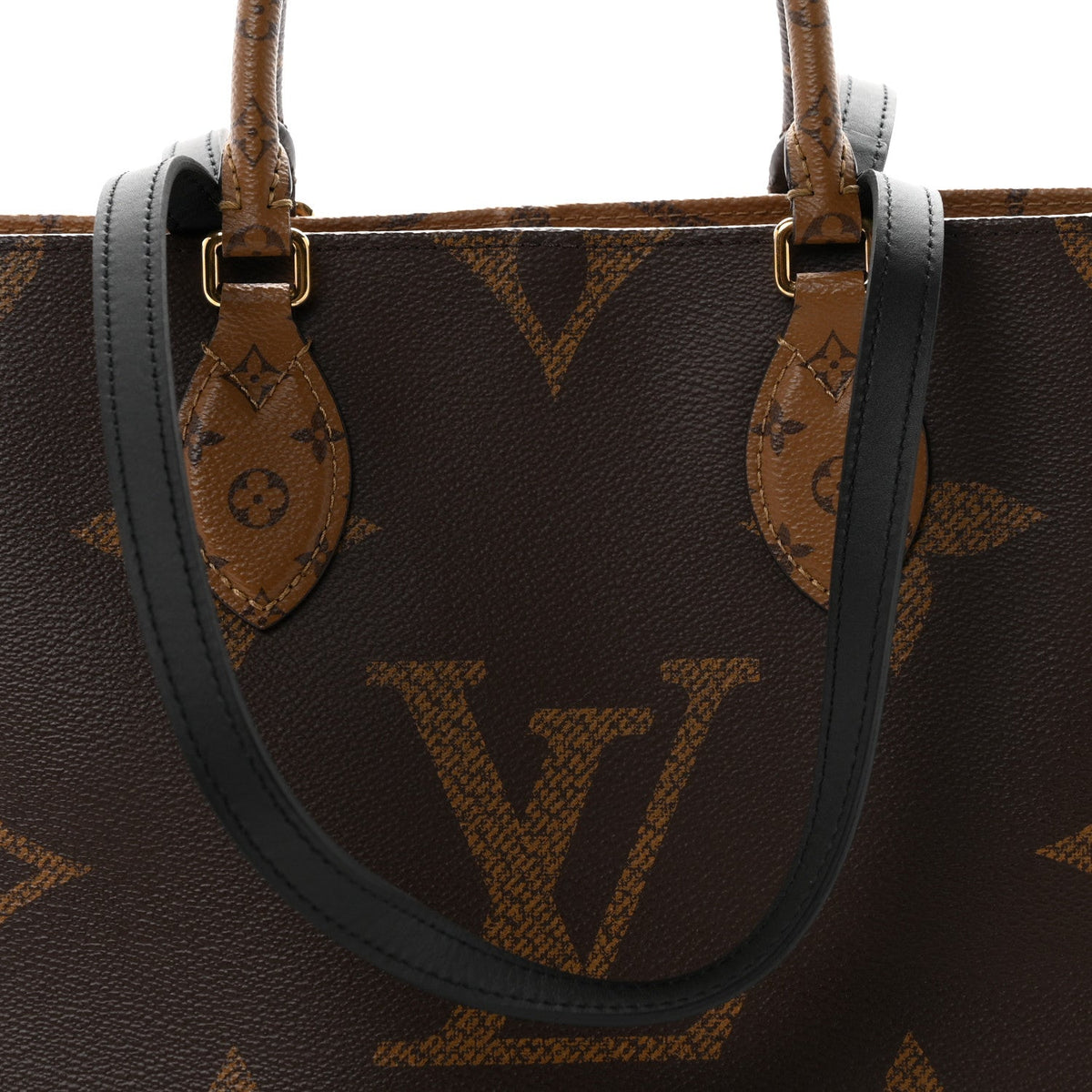 Reverse Monogram Giant Onthego MM