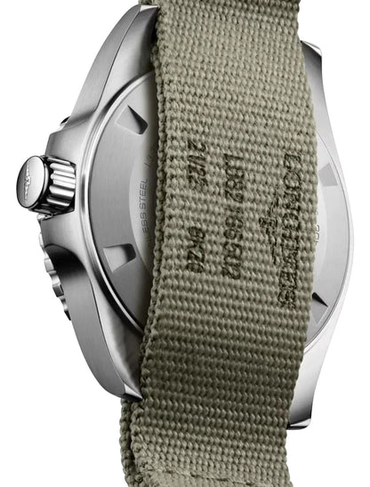 Longines HydroConquest GMT Automatic Stainless Steel Green Dial Green Nylon NATO Strap Date Divers Mens Watch L3.790.4.06.2