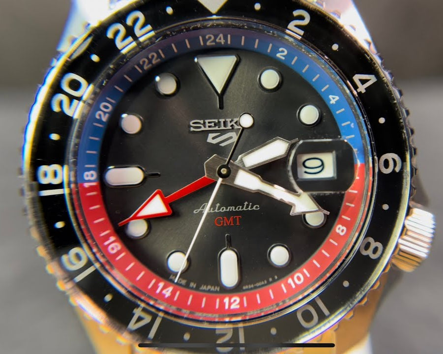 Seiko 5 Sports Special Edition Automatic Grey Dial Silver Steel Strap Watch For Men - SSK019K1