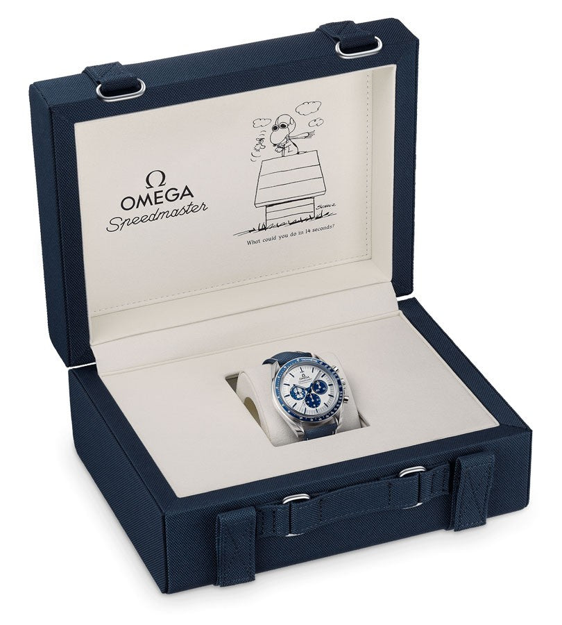Omega Speedmaster Silver Snoopy Award Men's Watch 310.32.42.50.02.001